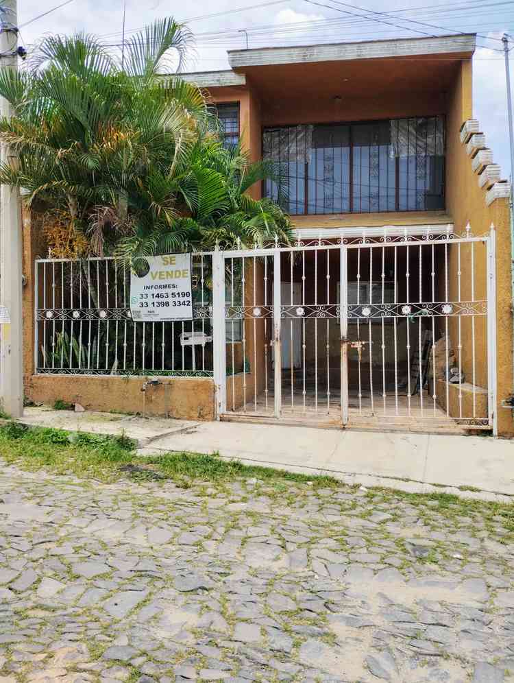 casa en venta calle vista real vista hermosa zapopan jalisco p0bHV1a