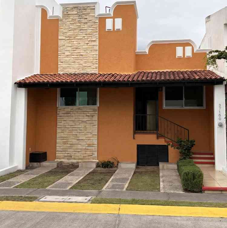 casa en venta paseo de la pradera sendero de las moras tlajomulco de zuniga jalisco pYpfz2k
